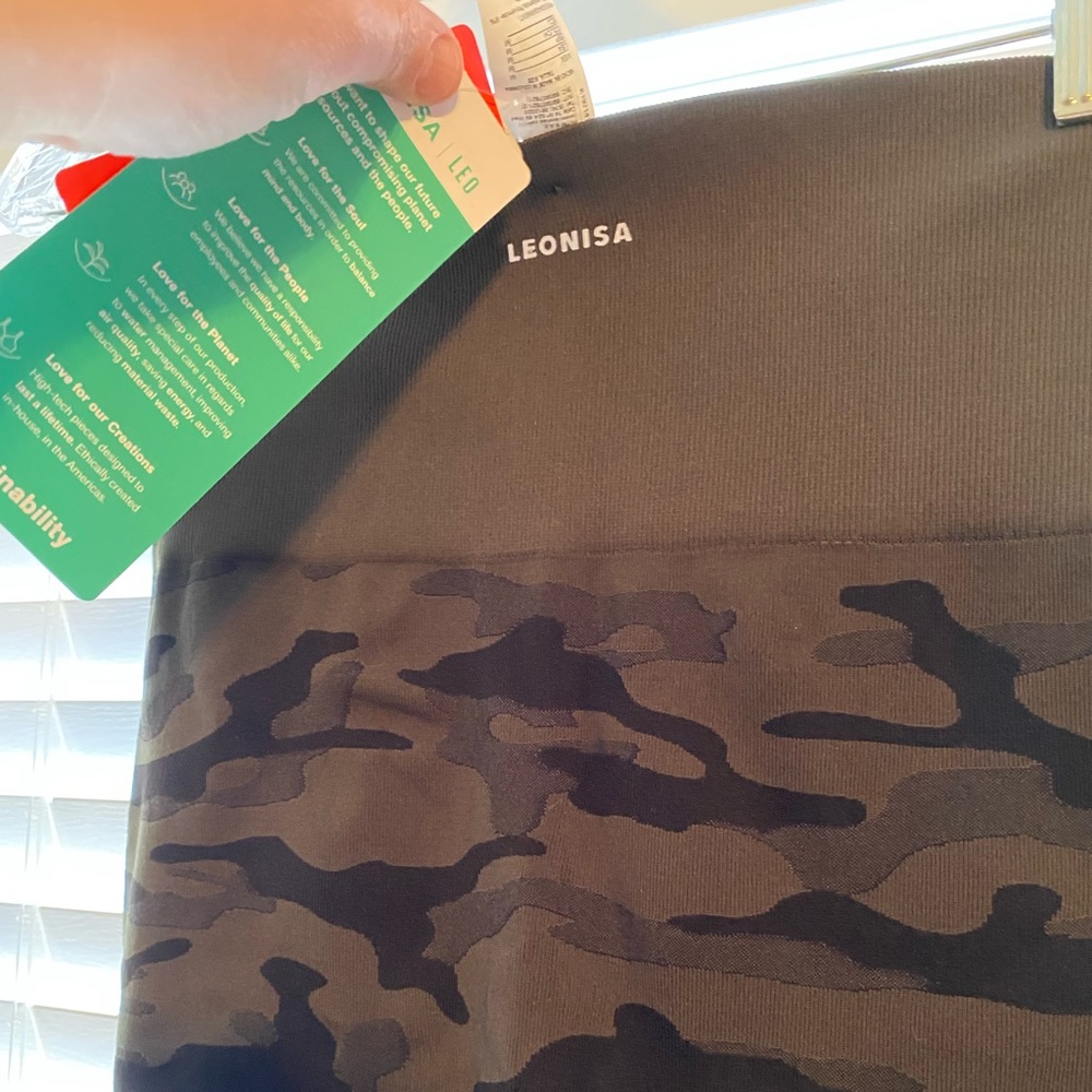 SALE Victoria’s Secret Camo set NWT - Picture 9 of 14